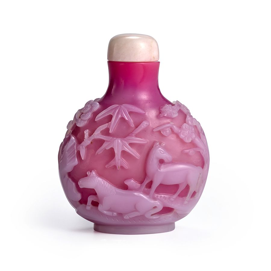 Bonhams Collecting 101 5 Things to Know About Snuff Bottles