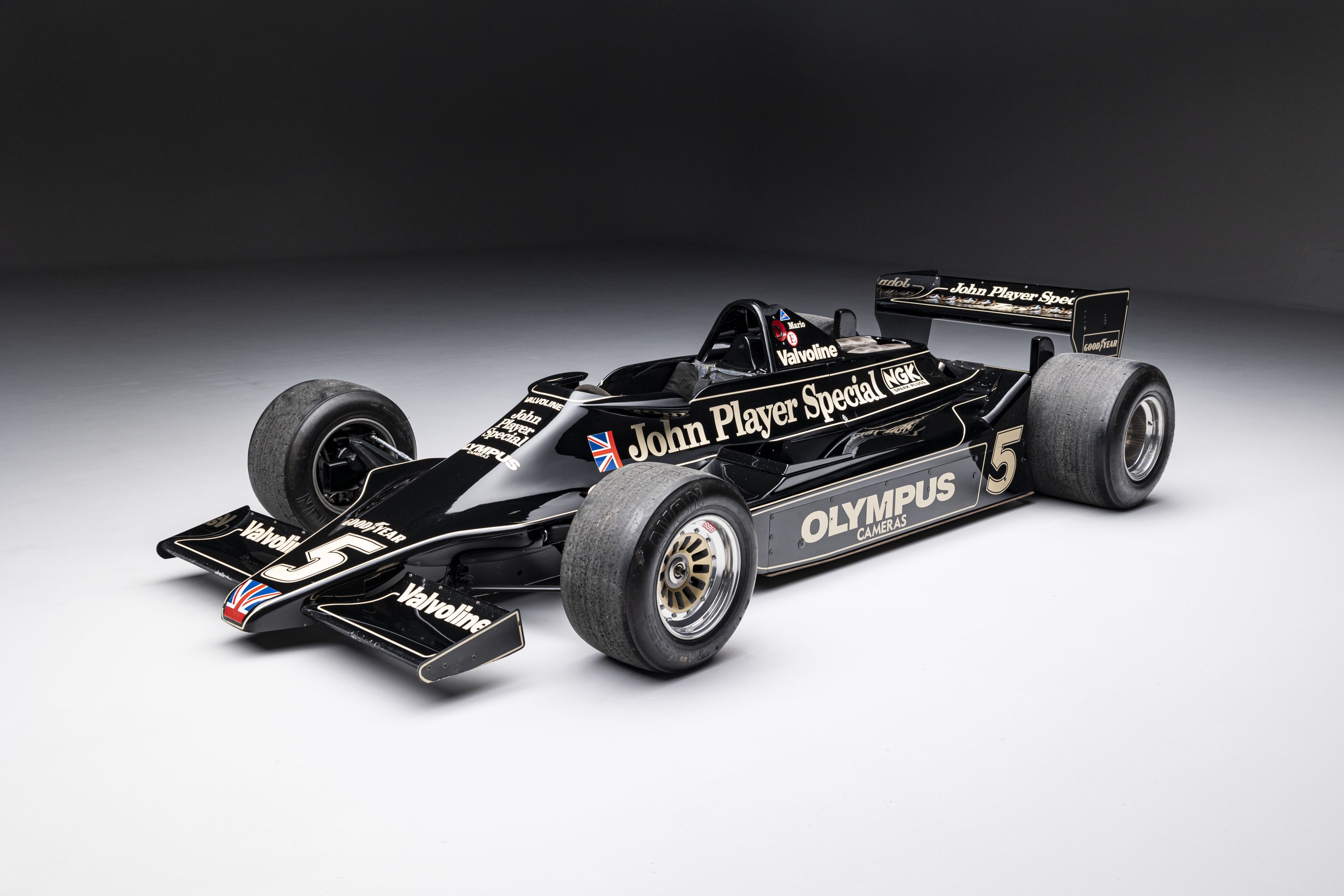 lotus②（1脚分） Front Lower Arm Lotus Elise Series 2/ Exige Series 1