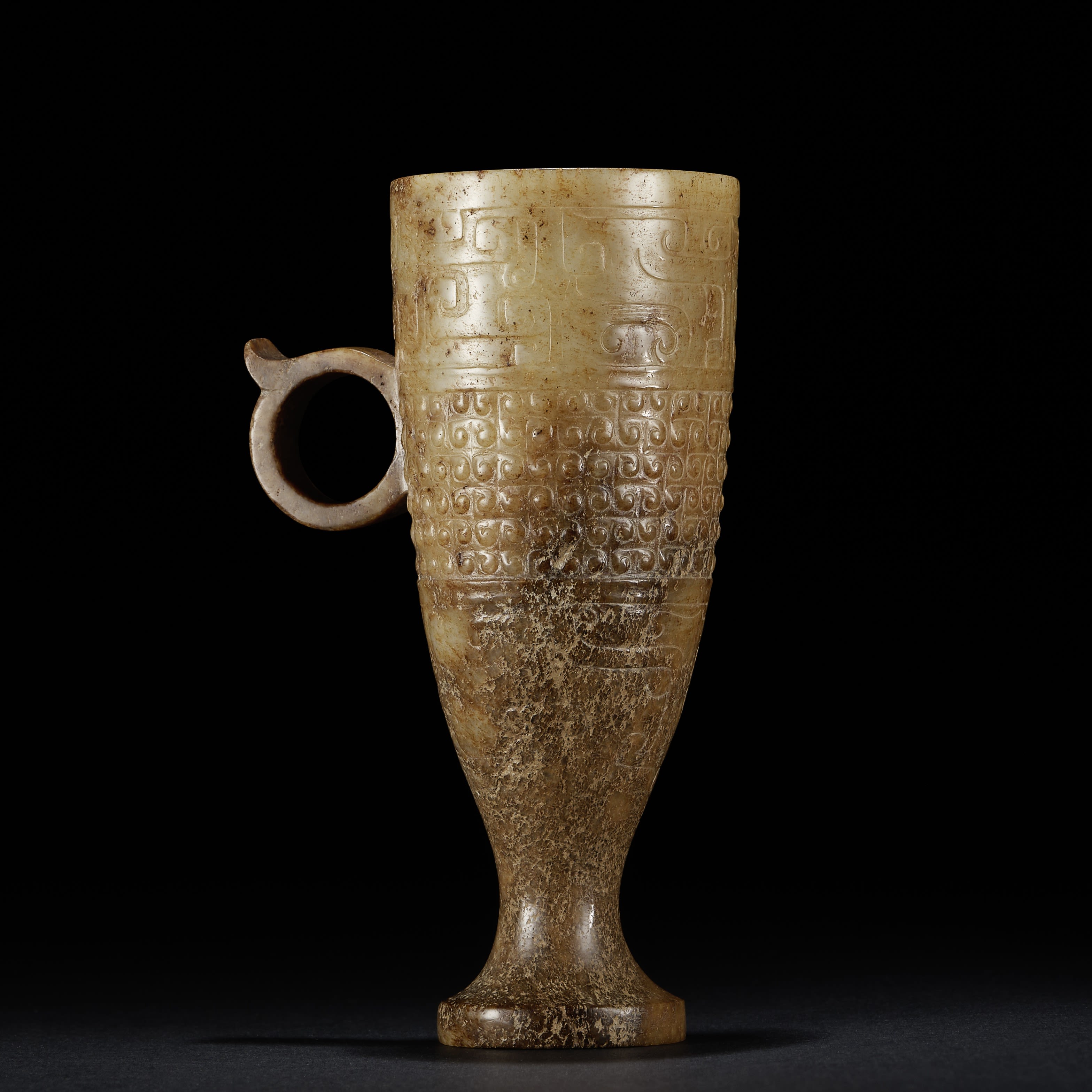 Bonhams : Important Archaic Jades from the Zhichengtang Collection