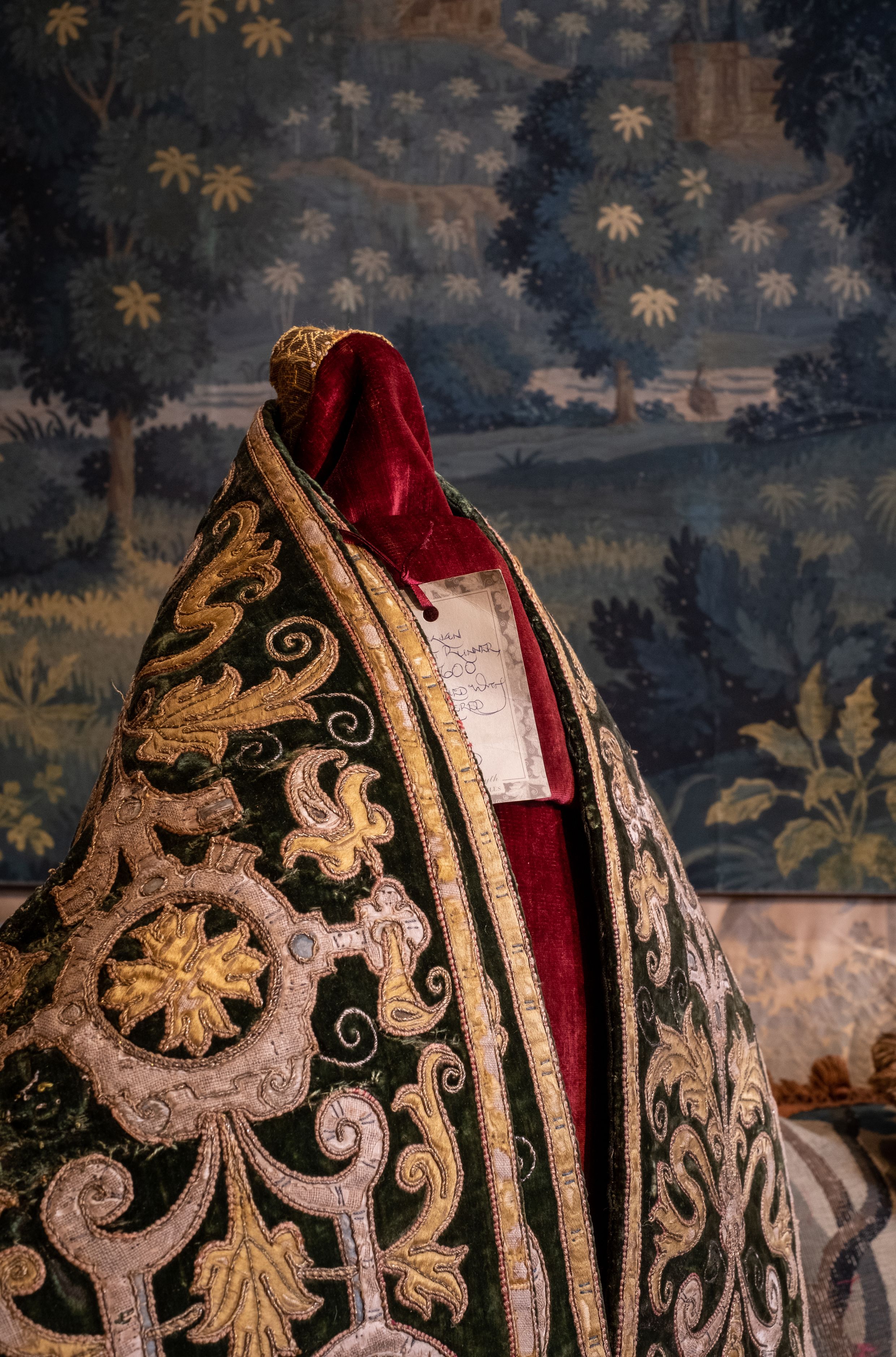 Bonhams : Bonhams Magazine | Threading through time