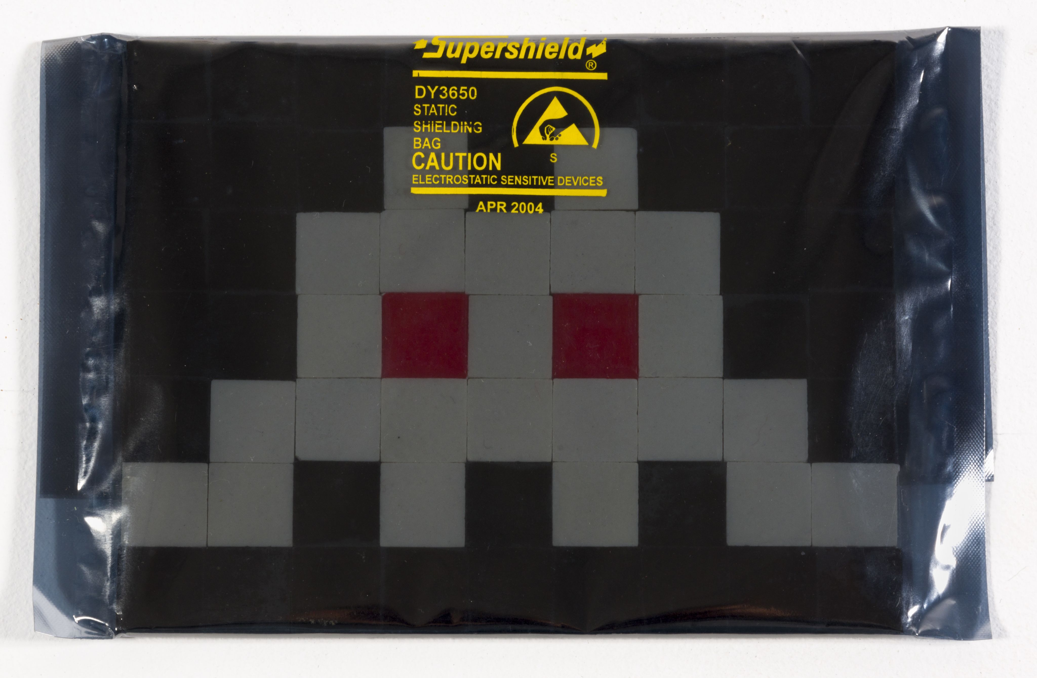Lot 139. INVADER, Invasion Kit 1: Albinos. Estimate: €8,000 - €10,000